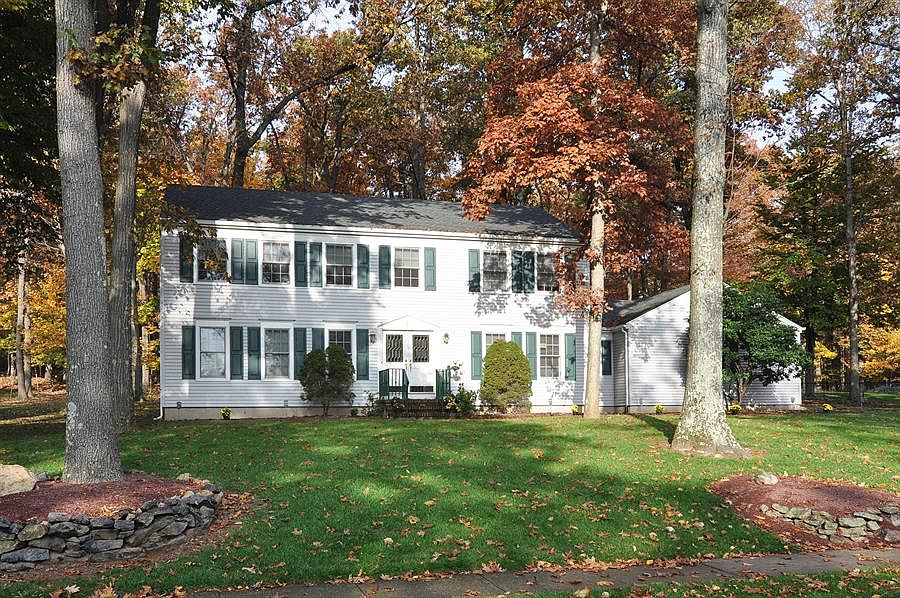 Great Neighborhood Setting