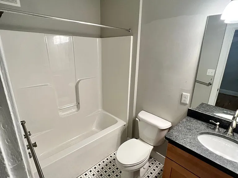 3020 Park Ave — Photo 8