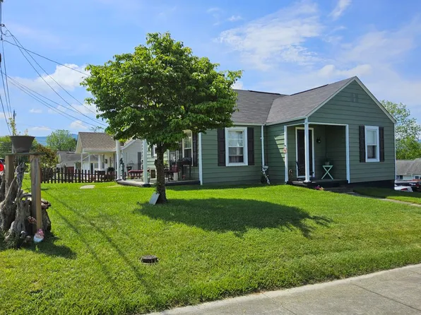 105 S 20th St, Wytheville, VA 24382