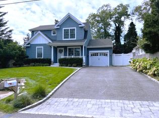 7 Hilton Ave, Northport, NY 11768