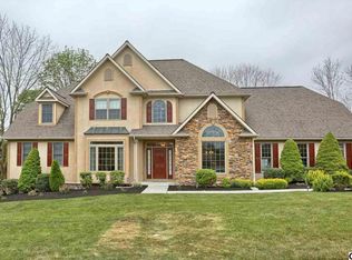 2310 Scarsborough Dr, Harrisburg, PA 17112