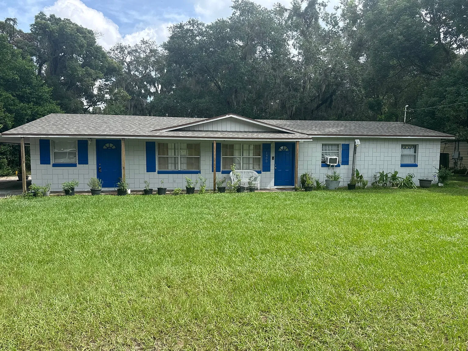 Single Family large lot — Photo 1