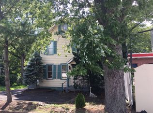 702 Holmdel Rd, Holmdel, NJ 07733