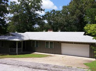 2 Nokomis Dr, Cherokee Village, AR 72529