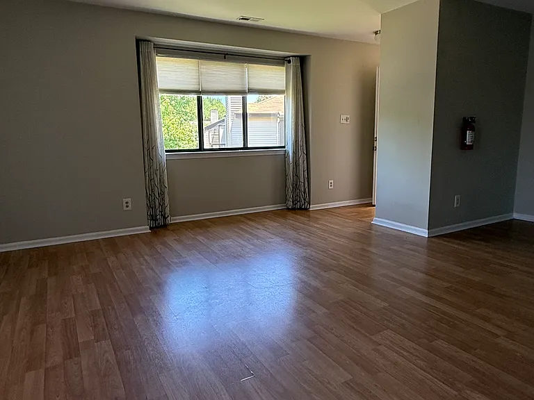 504 Britton Pl — Photo 4