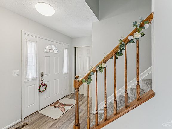 3rd image of 5650 Schoolhouse Ct