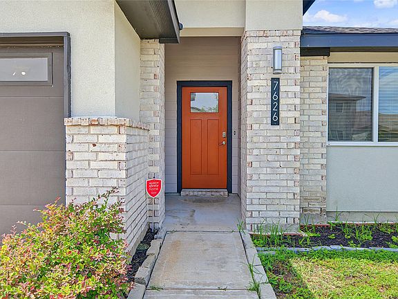 3rd image of 7626 Ramsgate Cliff Ln
