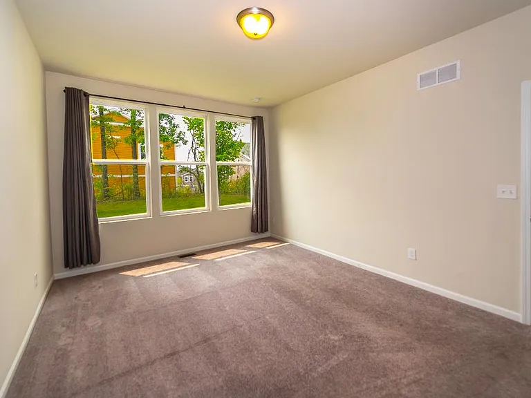 2801 Dillon Dr — Photo 47