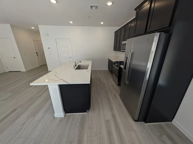 3339 Dancing Waters St — Photo 4