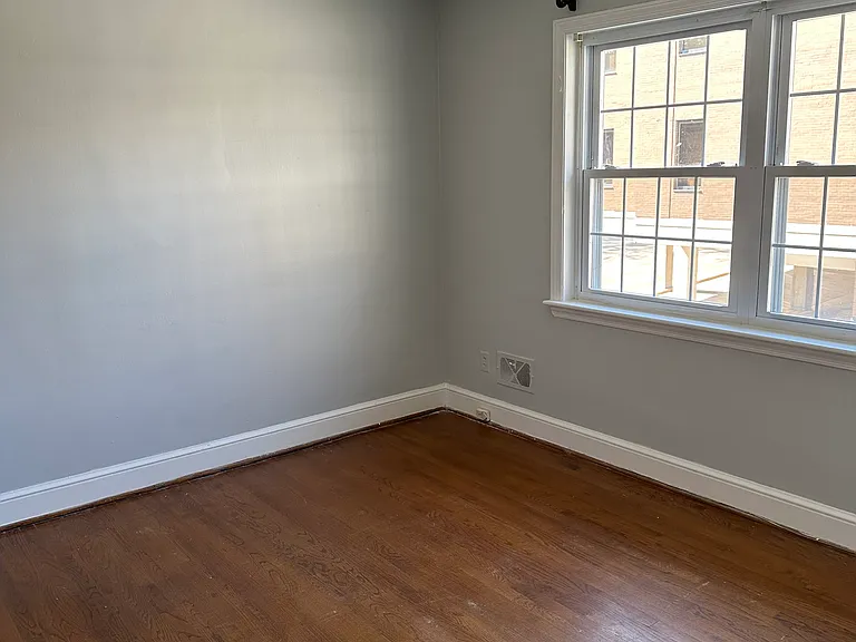 120 Cox Ave #3 — Photo 7