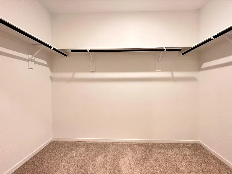206 Amy St — Photo 31