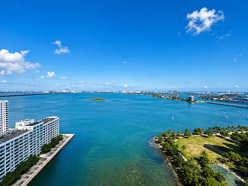 2020 N Bayshore Dr #2909 Photo 1
