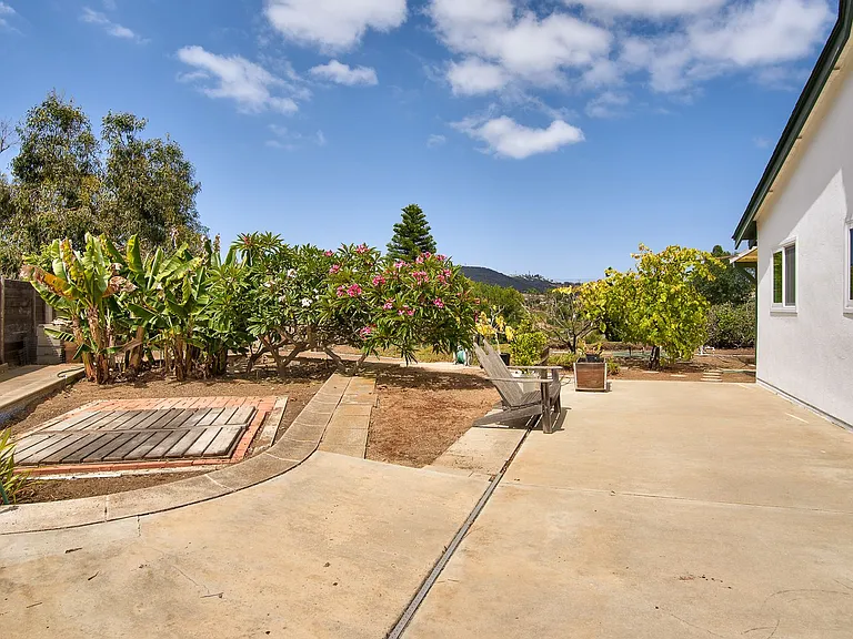 5708 Lamas St — Photo 23