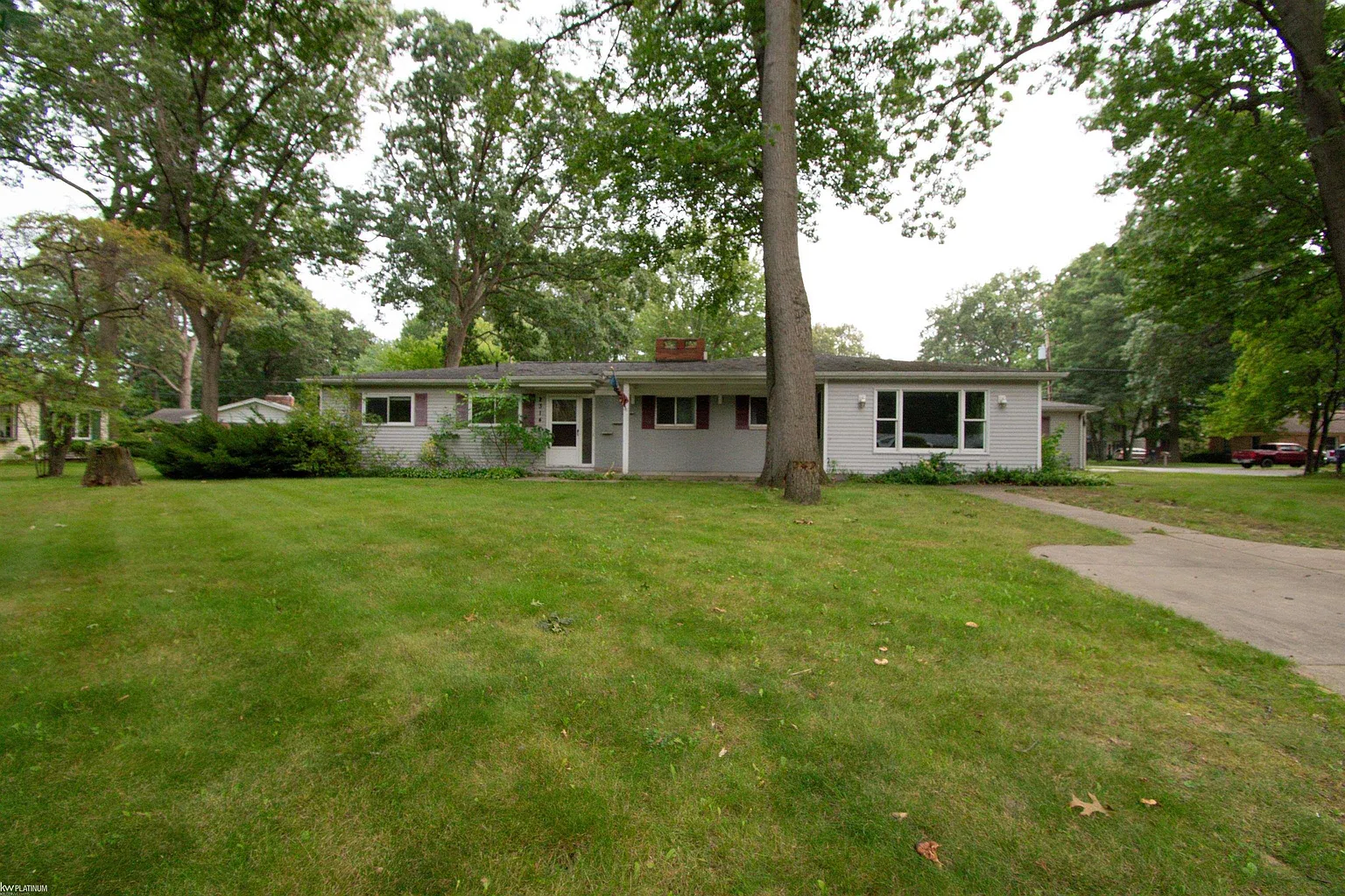 2314 Sanborn St photo 1