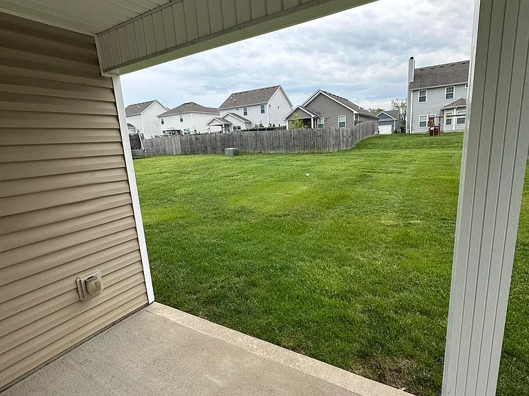 126 High Pointe Dr — Photo 14