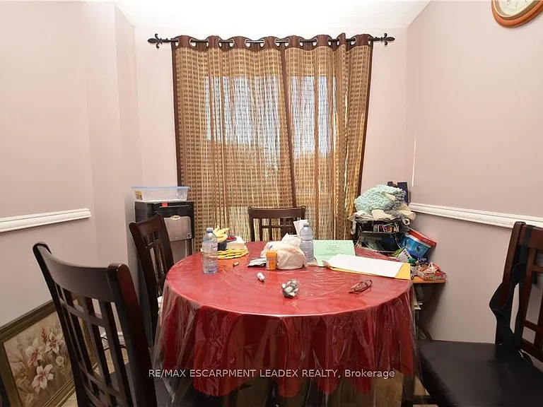 490 Grey St E #23 — Photo 5
