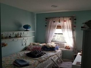 2218 Harman St, Flushing, NY 11385