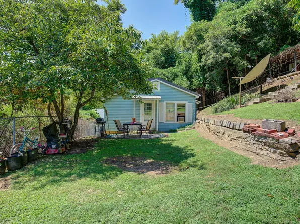 131 Mullins Dr, Duffield, VA 24244