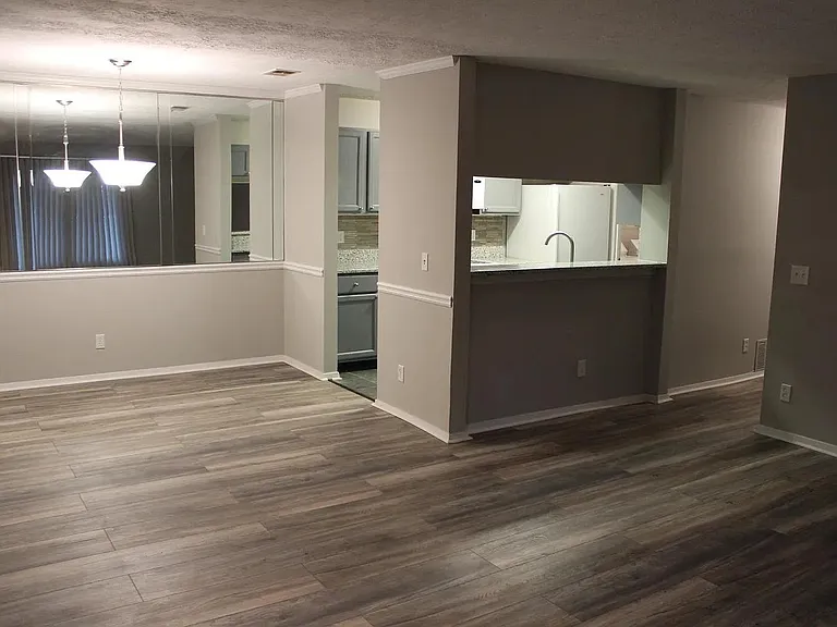 204 Warm Springs Cir — Photo 7