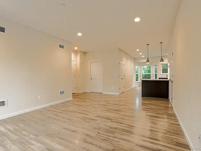 1 Grace Ln — Photo 16