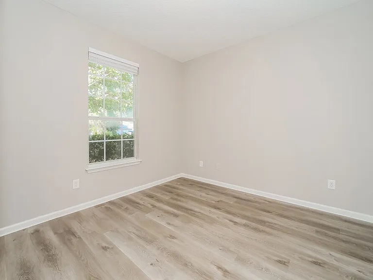 1606 Creek Point Blvd — Photo 11