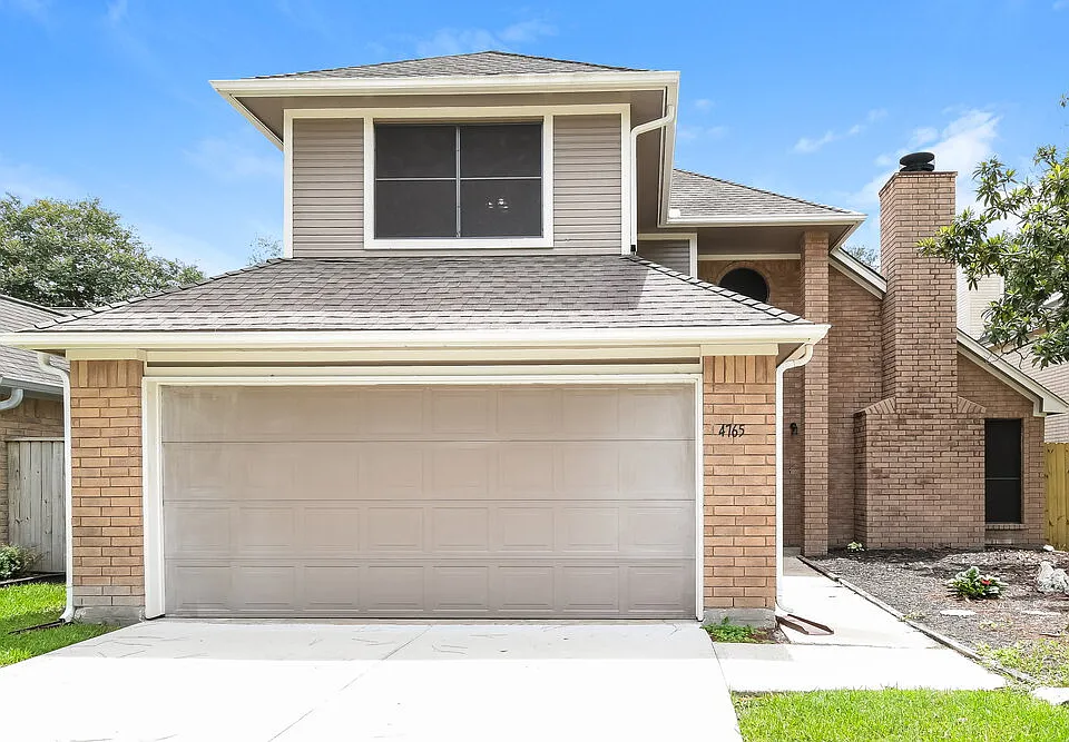 4765 Oakmont Ct