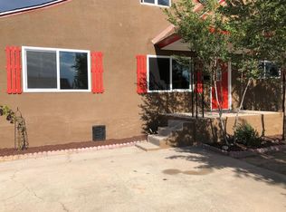 412 Grove St NE, Albuquerque, NM 87108