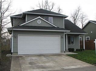 904 NE Mariners Loop, Portland, OR 97211