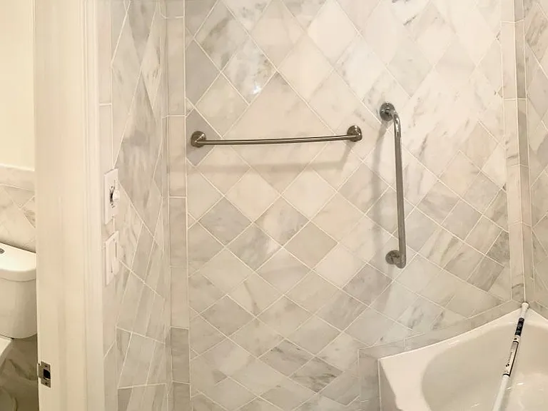 2006 Wealthy St SE #107 — Photo 15