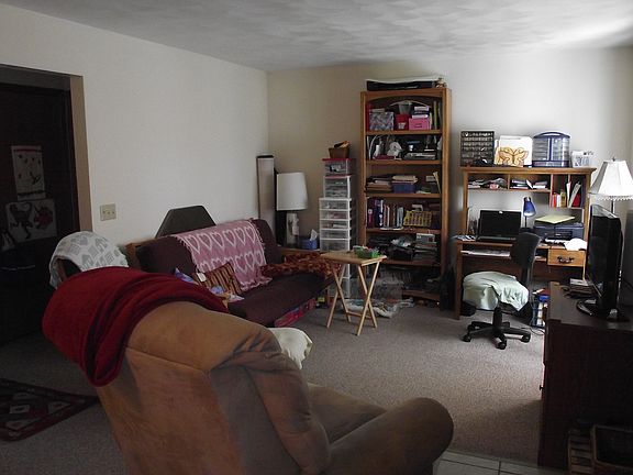 4th image of 846 Hemlock Dr