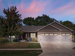 406 Raef Rd, Downs, IL 61736