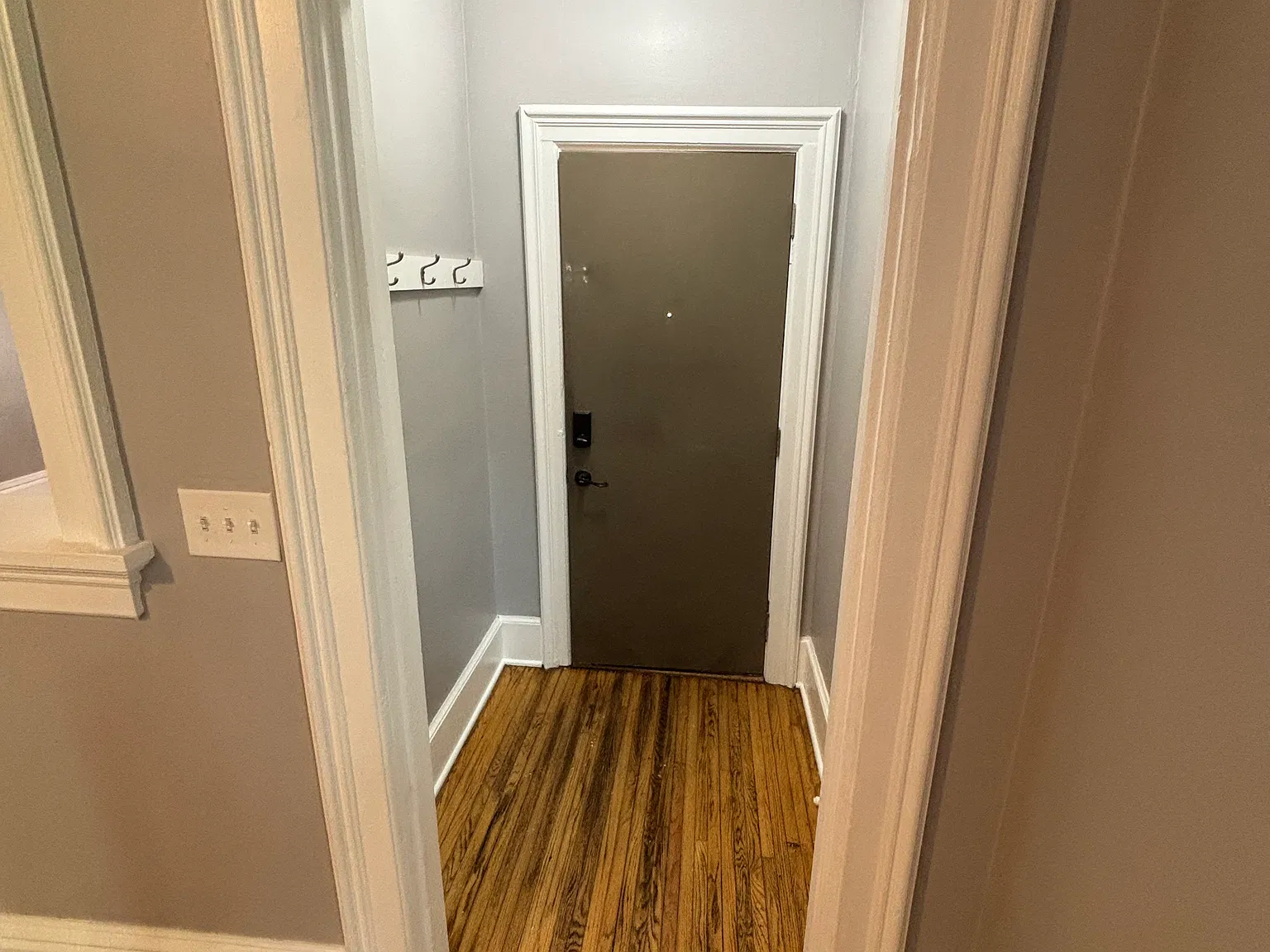 3 bed, 1250 sqft, $1,700 — Photo 3