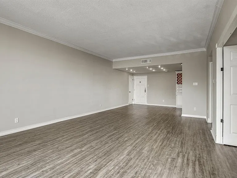 1801 Lavaca St #5F — Photo 5