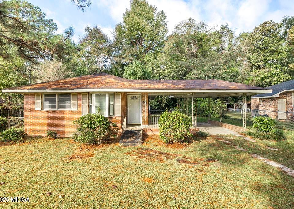 1st image of 4343 Summerhill Dr