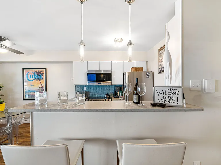 Seaview Ct — Photo 12