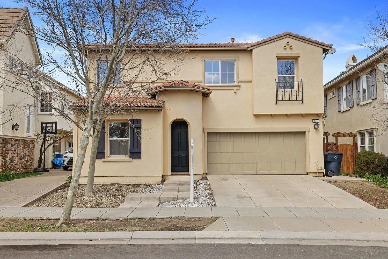 477 W Las Brisas Dr photo 1