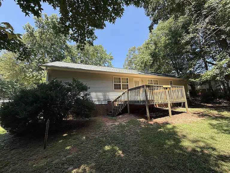 367 Templeton Dr — Photo 6