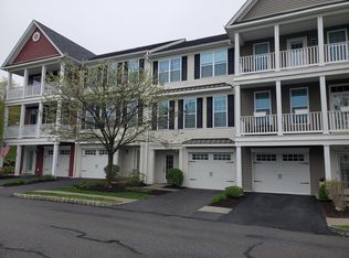 92 Warrington Round, Danbury, CT 06810