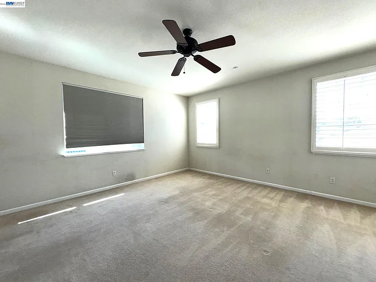 1669 Marina Way — Photo 23