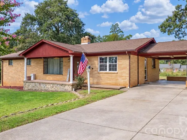 1723 31st St NE, Hickory, NC 28601