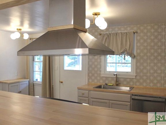 4th image of 2350 Shirley Drive