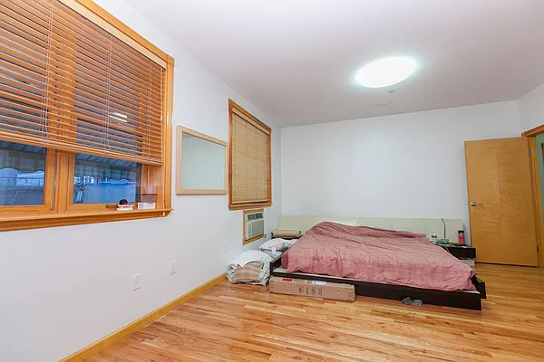 Rented by Voro NYC | media 22