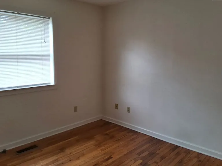 125 W Farragut Rd #125 — Photo 6
