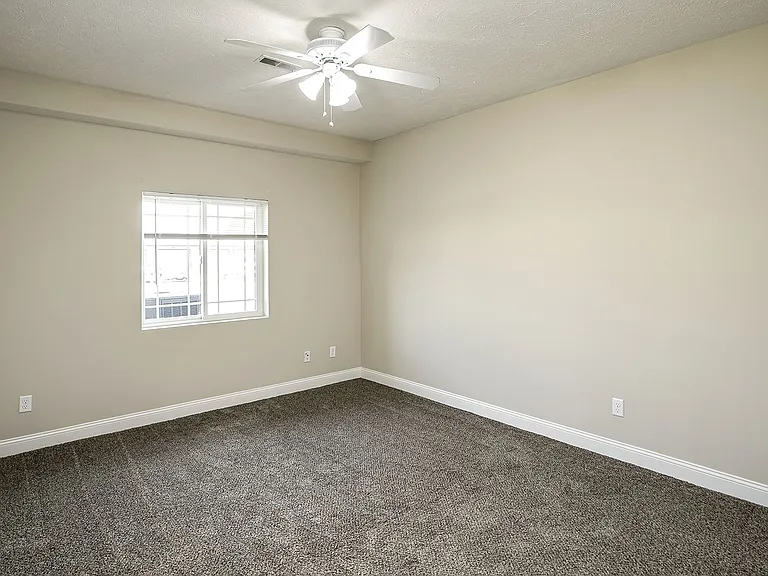 Oak Pointe — Photo 19
