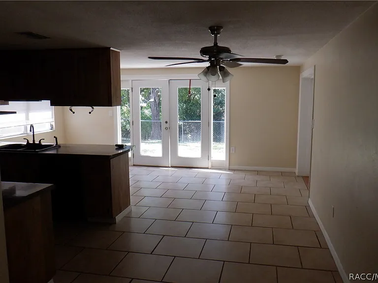 7234 Cherry Laurel Dr — Photo 4