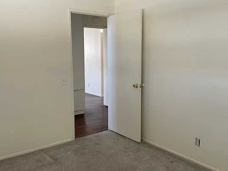 6418 Hummingbird St #C — Photo 14