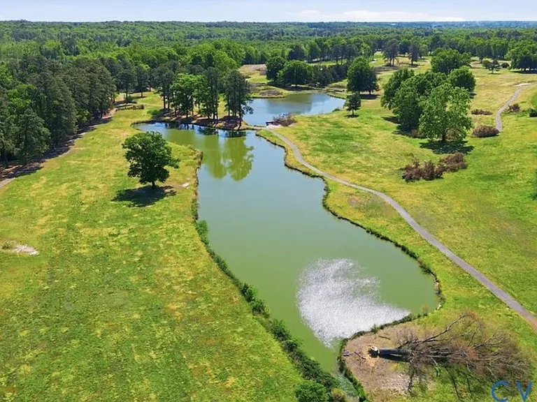 2003 Southwinds Ct — Photo 30