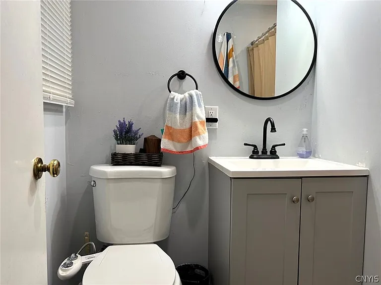 302 Oakridge Dr — Photo 18