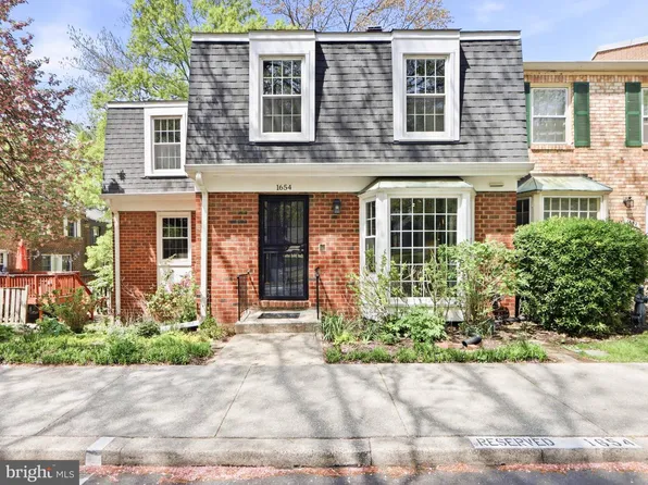 1654 Albermarle Dr, Crofton, MD 21114