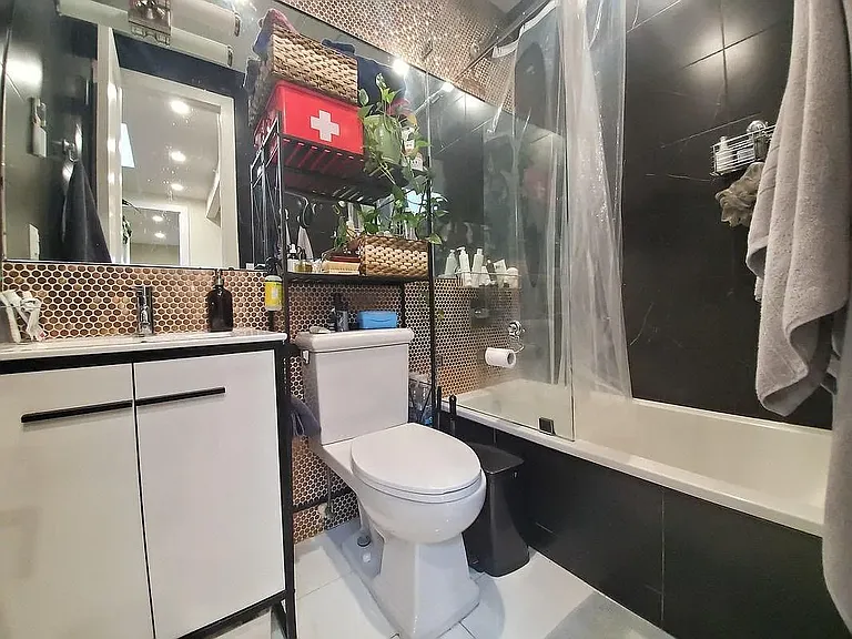 2156A Fulton St #4B — Photo 5